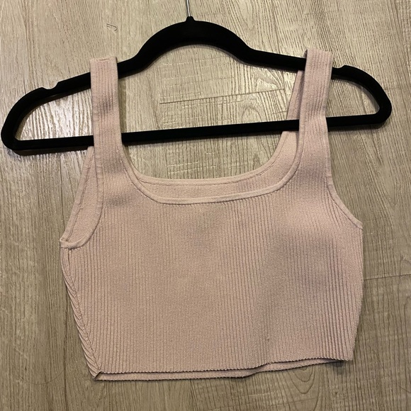 Babaton Sculpt Knit Scoopneck Cropped Tank - Picture 3 of 6